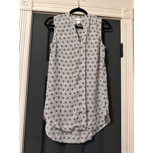 Women's H&M Sleeveless Blouse Size S White & Black